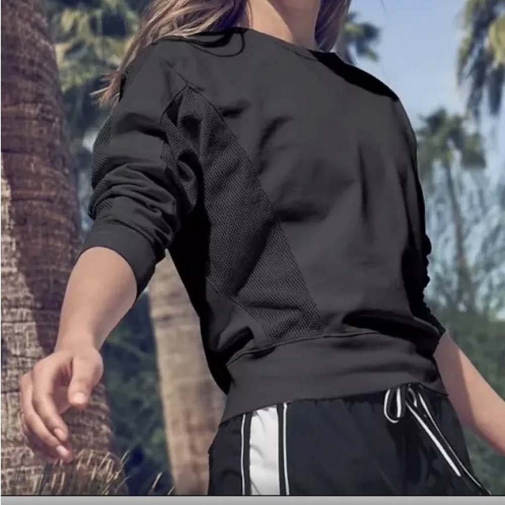 Athleta Cruise Black Long sleeve Mesh Sweatshirt